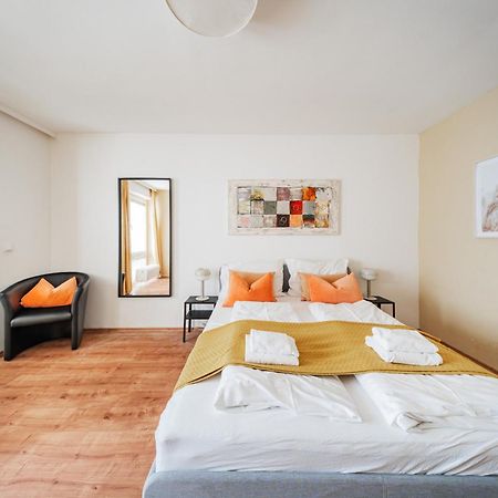 Ferienwohnung Studio Next To Karlsplatz/Karlskirche Wien Exterior foto