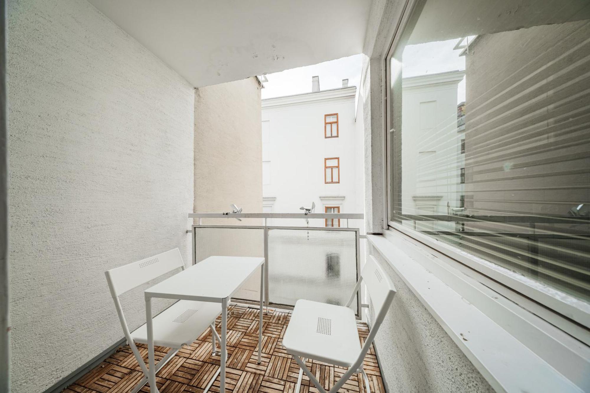 Ferienwohnung Studio Next To Karlsplatz/Karlskirche Wien Exterior foto